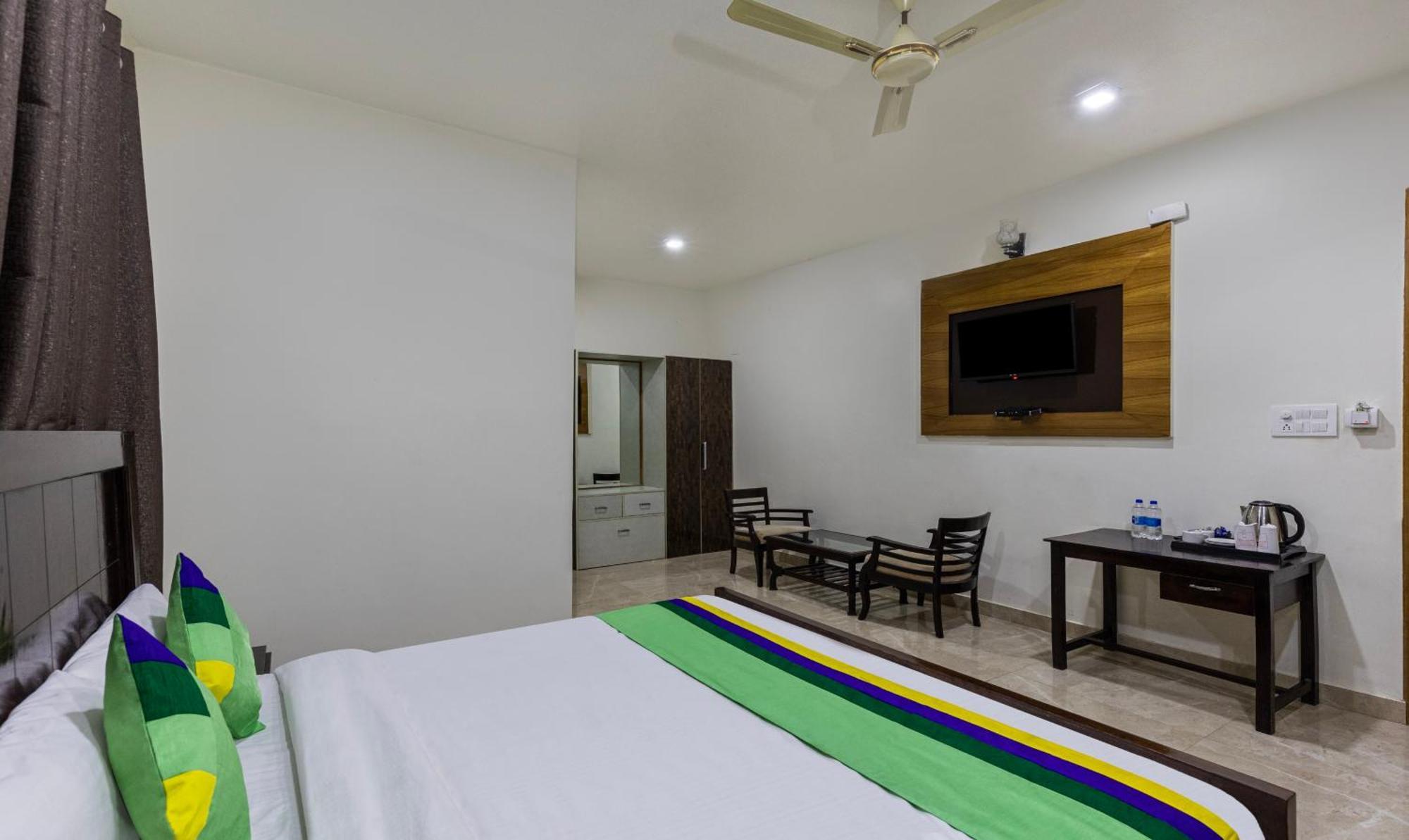 Treebo Olive Lake View Inn June Estate Bhimtal Exterior photo